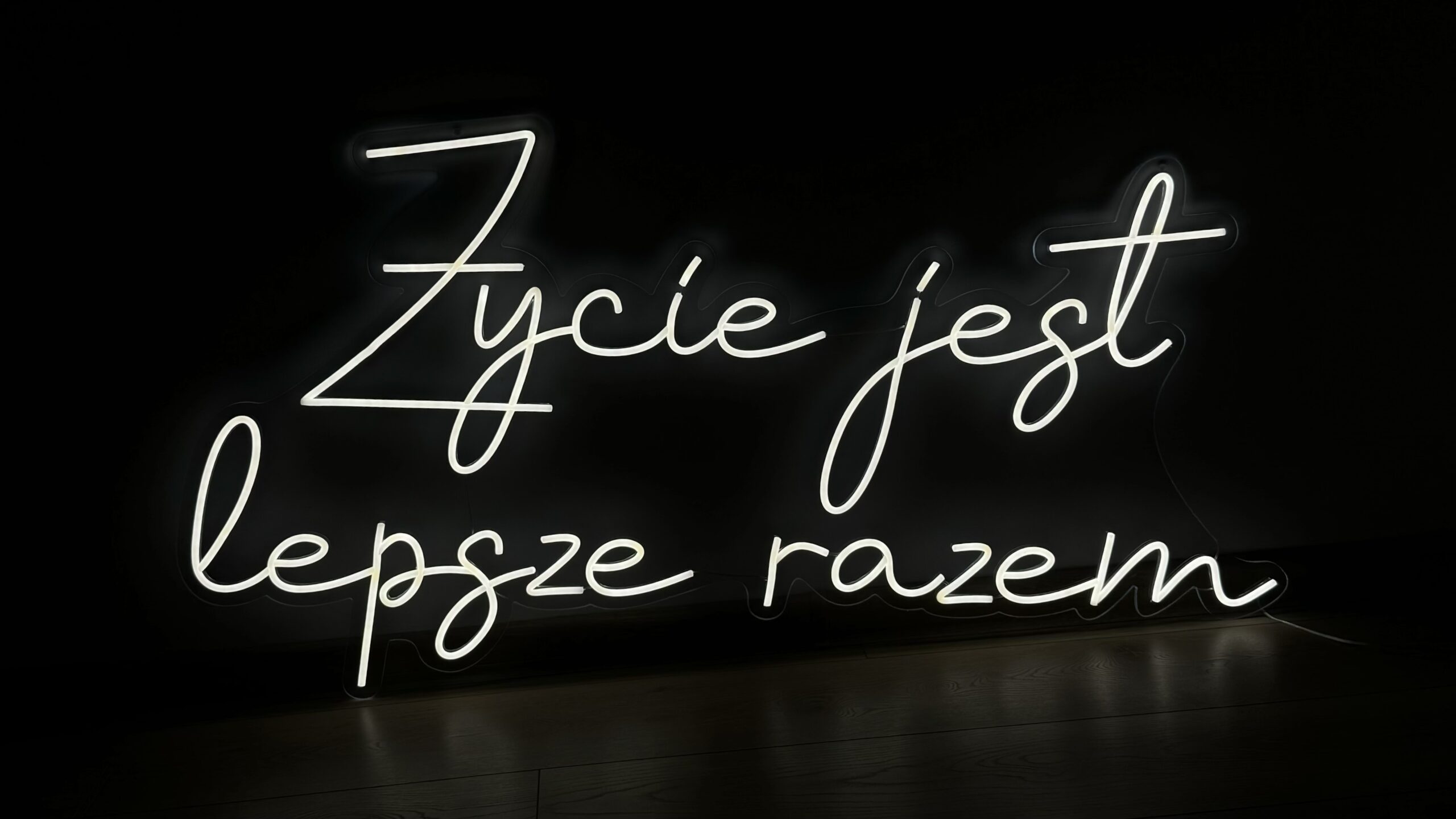 LED NEON na wynajem na wesele i ślub "Życie jest lepsze razem"